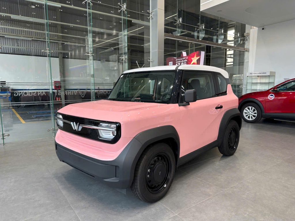 VF3 Hồng Nóc Trắng